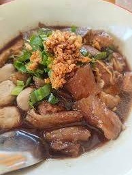 เกาเหลาเอ็นแก้ว