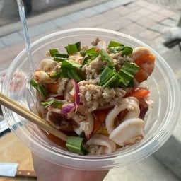 ยำ By ครัวในบ้าน