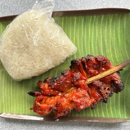 ไก่แดงหมักน้ำผึ้ง+ข้าวเหนียว