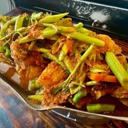 แกงส้มแป๊ะซะปลากระพง