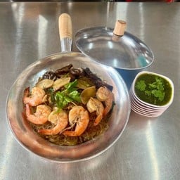 กุ้งอบวุ้นเส้น