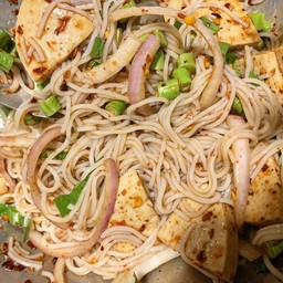 ยำขนมจีนหมูยอ