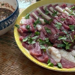 ลาบ ก้อย ซอยจุ๊ แซ่บเสยเด๊อสู พระราม4ซอยภูมิจิตร