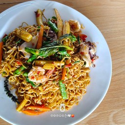 กระเพราหมูสับ+ไข่ดาว