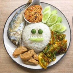 ชุดข้าวน้ำพริกปลาทู