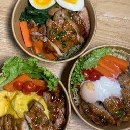 ร้านไก่ไข่ ข้าวหอม