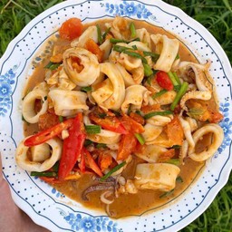 ปลาหมึกผัดไข่เค็ม