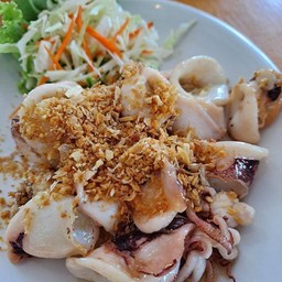 หมึกทอดกระเทียมราดข้าว