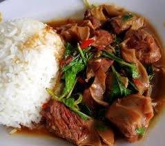 กระเพราเนื้อเปื่อย