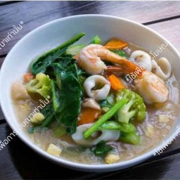 ราดหน้าทะเล