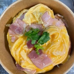 ข้าวไข่ข้นเบคอน