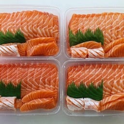 แซลมอนสด ซาชิมิ 1000 G