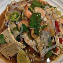 ยำเส้นแก้วหมูยอกุ้งสุก