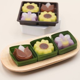 ขนมชั้น 4 ชิ้น (เลอละไม)