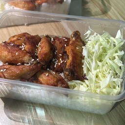 ข้าวไก่ทอดฉ่ำๆกรอบๆ พร้อมข้าวสวยร้อนๆ