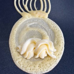 โตเกียวใส่ครีมคัสตาร์ด