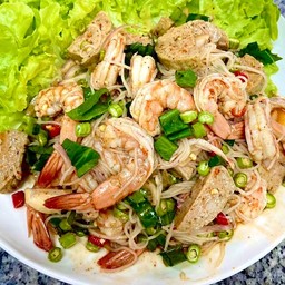 ยำขนมจีนหมูยอ+กุ้งสุก