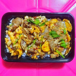 ไข่แซ่บหมู