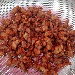 หมูทอดนายปั๊บ คลังอาวุธ ซุ้มสีแดง