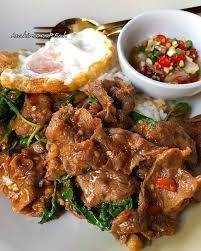 กระเพราเนื้อสด