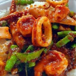 ผัดพริกแกงทะเล