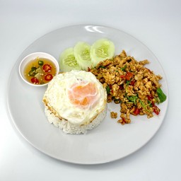 ข้าวกะเพรา หมู/ไก่