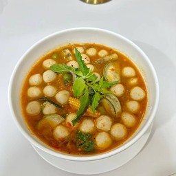 แกงป่าลูกชิ้นปลา