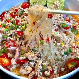 ยำวุ้นเส้นหมูสั้บหมูสับ