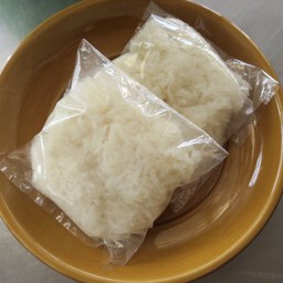 ข้าวเหนียว 1 ห่อ