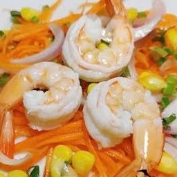 ยำกุ้งสุก