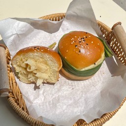 ขนมปัง ไส้มะพร้าว