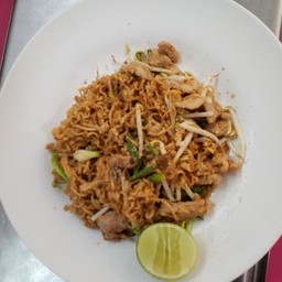 ผัดมาม่าหมู