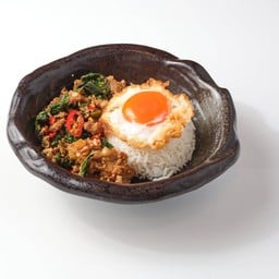 K3 ข้าวกะเพราหมูคุโรบุตะสับ-ซี่โครงอ่อนตุ๋น