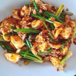 ปูผัดน้ำพริกเผา (กับข้าว)