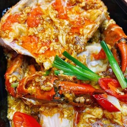 ปูไข่เป็นผัดผงกระหรี่ ไซต์300กรัม ราคาต่อตัว