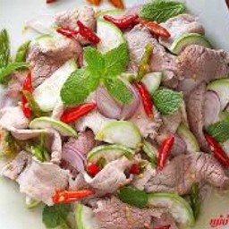 ยำเนื้อมะเขือเปราะ.