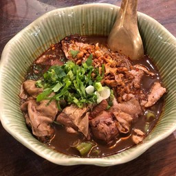 E3. น้ำตกหมูตุ๋น