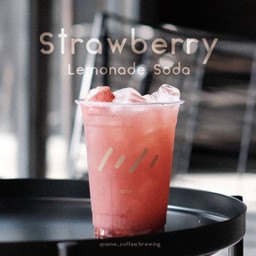 สตรอเบอรี่โซดา