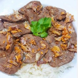 ตับหมูกระเทียมราดข้าว