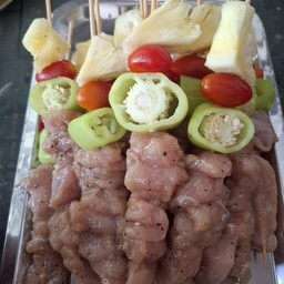 แดกซะให้ได้ BBQ&ข้าวโพดคลุกเนย หน้าวัดสำโรง