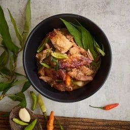 ซั่วไก่ใส่ผักแพรว