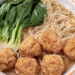 บะหมี่ฮ่องกงลูกชิ้นกุ้งทอด