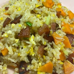 ข้าวผัดกุนเชียง