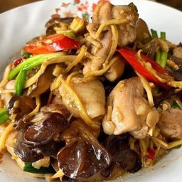 ไก่ผัดขิง