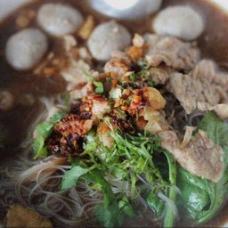 ร้านก๋วยเตี๋ยวหมูน้ำตก