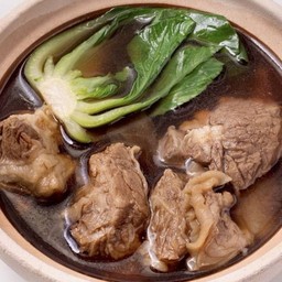 สามชั้นวัวตุ๋นหม้อดิน