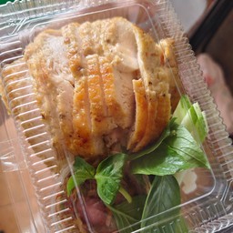 ข้างราดสเต็กไก่น้ำจิ้มแจ่ว