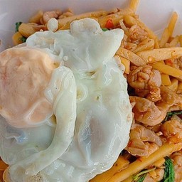 [อร่อยซ่ากับโค้ก] ผัดพริกแกงหน่อไม้ +  โค้ก ออริจินัล (ขวด)