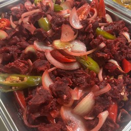 ผัดเนื้อแดง