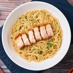 บะหมี่ หมูกรอบ